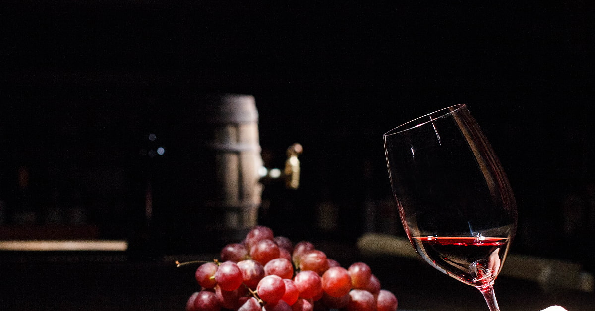 Cómo catar un vino vino y uvas bodegas salas